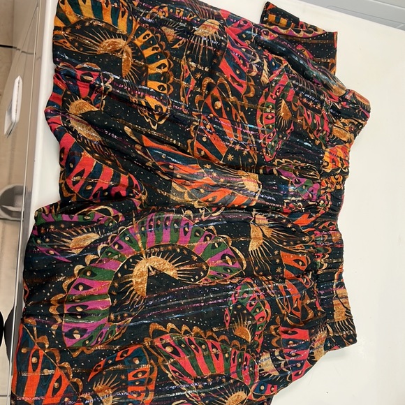 Farm rio pants brand new with tag ( a little see through) - Picture 4 of 5